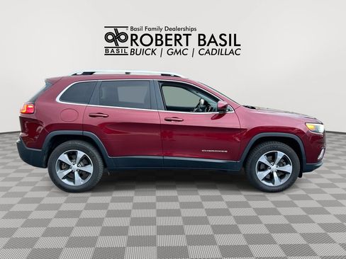 Used 2019 Jeep Cherokee Limited AWD/4WD image 9