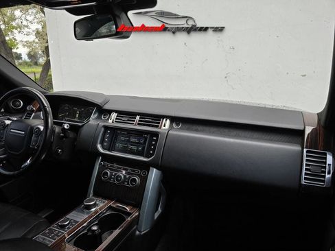 Used 2016 Land Rover Range Rover HSE image 19