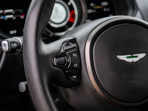 Used 2020 Aston Martin DB11 Coupe RWD image 14