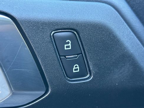 Used 2025 Ford Bronco Outer Banks image 13