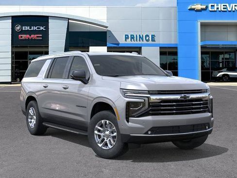 New 2026 Chevrolet Suburban LT w/ Comfort Package RWD image 31