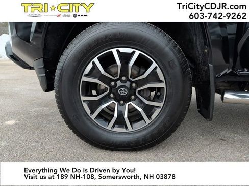 Used 2020 Toyota Tacoma TRD Sport w/ TRD Premium Sport Package image 34