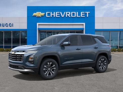 New 2027 Chevrolet Equinox LT w/ Convenience Package II FWD image 2