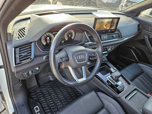 Used 2021 Audi Q5 Prestige image 12