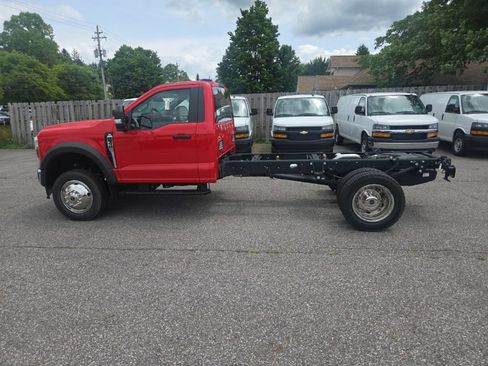 New 2026 Ford F450 XL w/ XL Chrome Package RWD image 26
