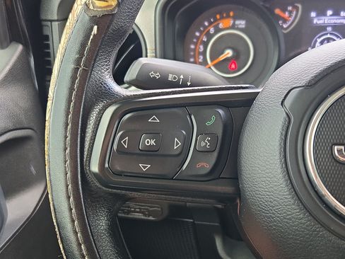 Used 2024 Jeep Wrangler Sport AWD/4WD image 17
