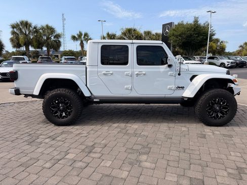 Used 2022 Jeep Gladiator Overland AWD/4WD image 8