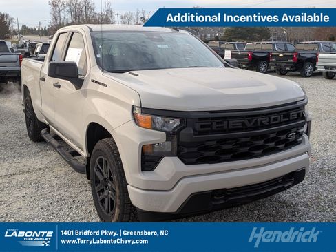 New 2026 Chevrolet Silverado 1500 Custom w/ Turbomax Blackout Package image 1