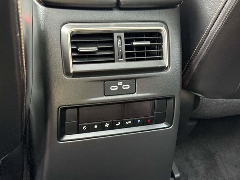 Certified 2025 MAZDA CX-70 Plug-In Hybrid w/ Premium Pkg image 20