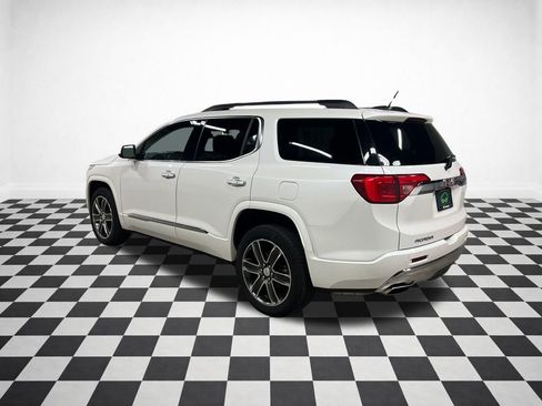 Certified 2019 GMC Acadia Denali w/ Technology Package AWD/4WD image 7