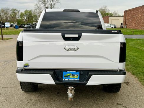 Used 2017 Ford F150 XL w/ Equipment Group 101A Mid image 5