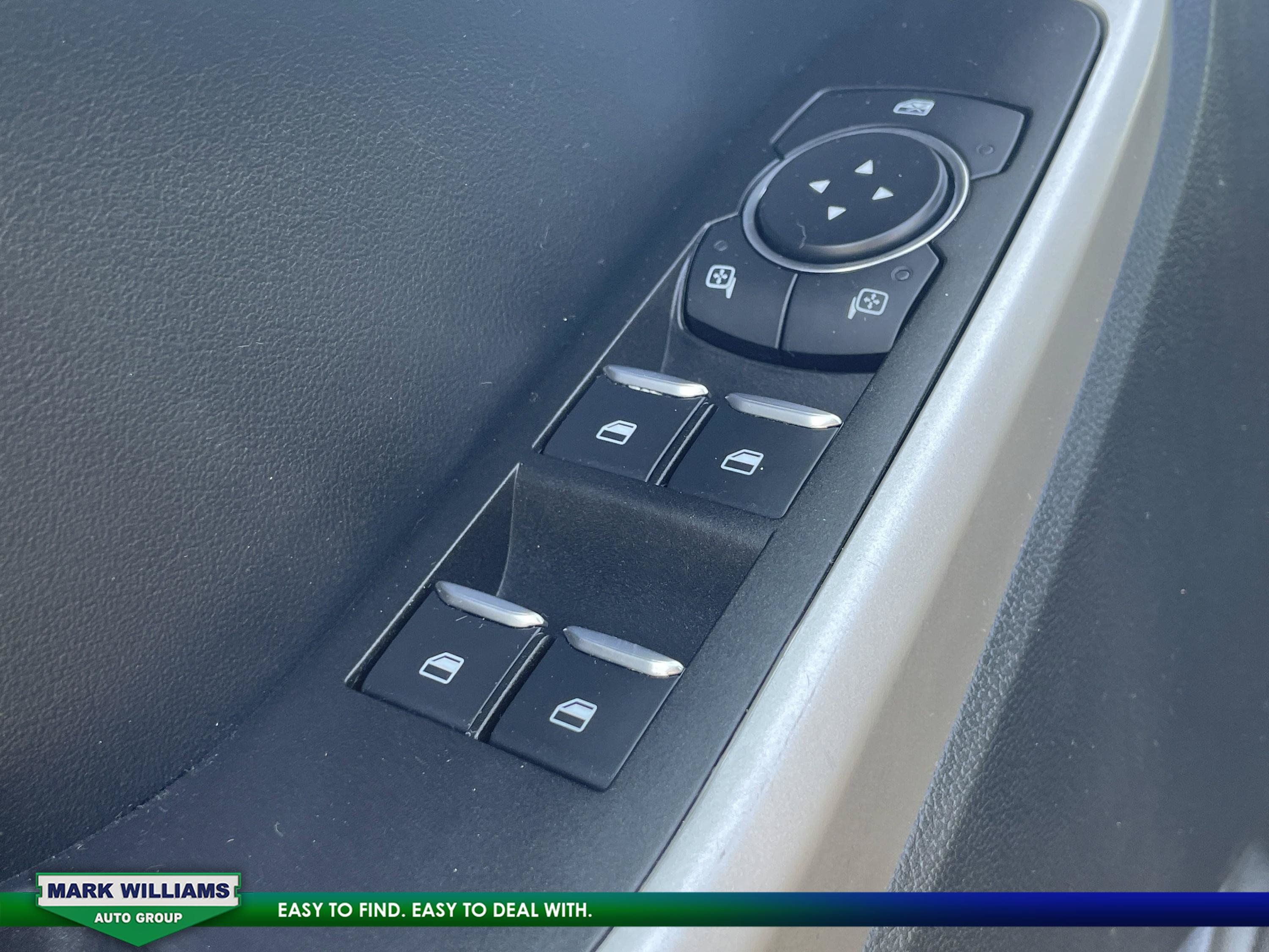 Used 2022 Ford Explorer XLT AWD/4WD image 13