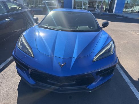 Used 2022 Chevrolet Corvette Stingray Convertible w/ Z51 Performance Package image 3