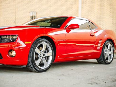 Used 2010 Chevrolet Camaro SS w/ RS Package image 41