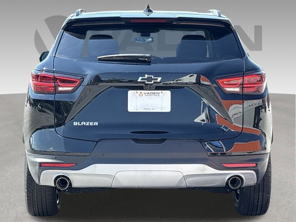 New 2026 Chevrolet Blazer LT w/ Sound & Technology Package FWD image 19