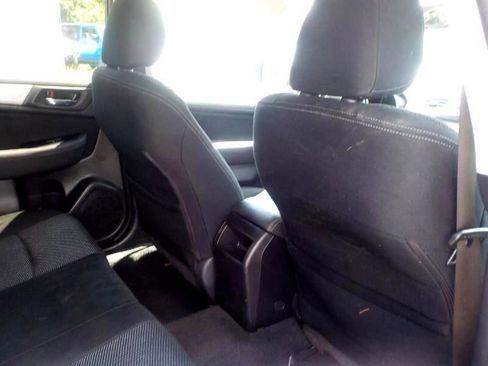 Used 2016 Subaru Outback 2.5i Premium image 28