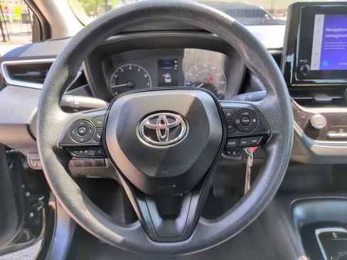 Used 2024 Toyota Corolla LE FWD image 18