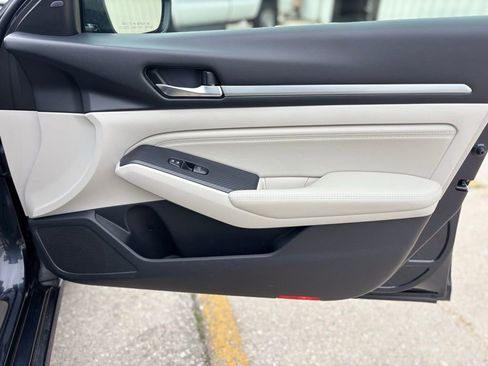 Used 2019 Nissan Altima 2.5 SL image 12