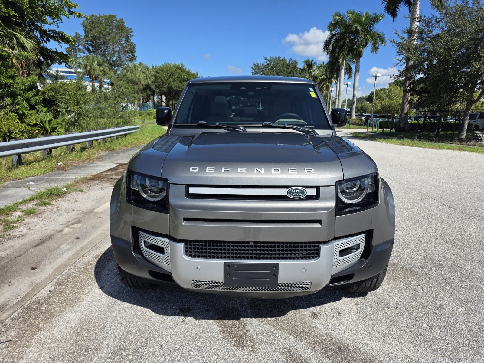 Certified 2024 Land Rover Defender 110 S AWD/4WD image 8