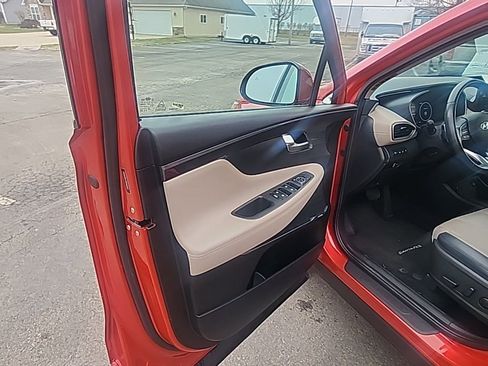 Used 2023 Hyundai Santa Fe SEL w/ Premium Package image 21