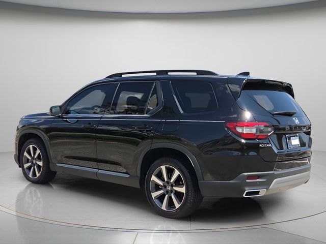 Used 2024 Honda Pilot Touring image 6