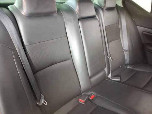 Used 2021 Nissan Altima 2.5 SR FWD image 12