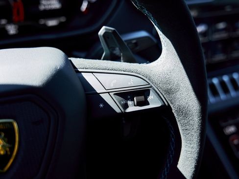 Used 2024 Lamborghini Urus Performante image 70