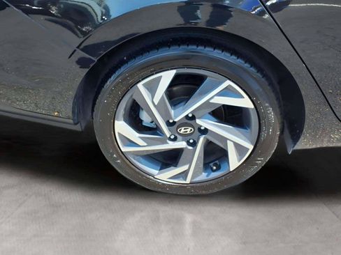 Certified 2025 Hyundai Elantra Sport FWD image 20