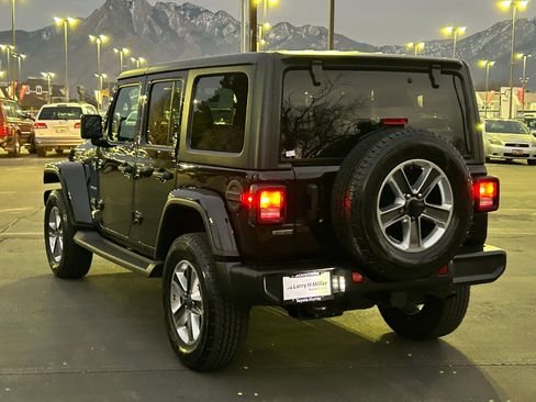 Used 2022 Jeep Wrangler Unlimited Sahara w/ Cold Weather Group image 3