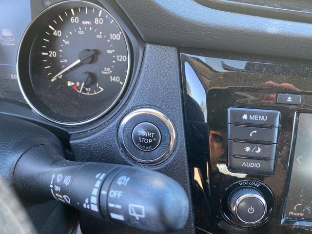 Used 2021 Nissan Rogue Sport SV AWD/4WD image 23
