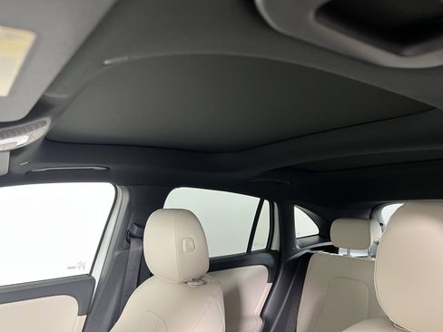 New 2026 Mercedes-Benz GLA 250 4MATIC image 18