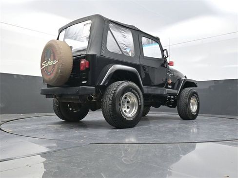 Used 1998 Jeep Wrangler Sahara image 23