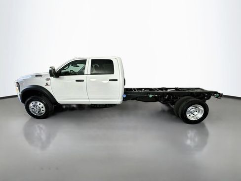 New 2026 RAM 5500 Tradesman w/ Chrome Appearance Group AWD/4WD image 4