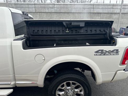 Used 2018 RAM 2500 Limited image 9