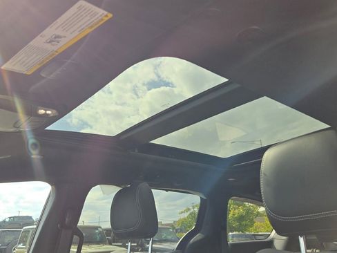 New 2026 Chrysler Pacifica Select image 26