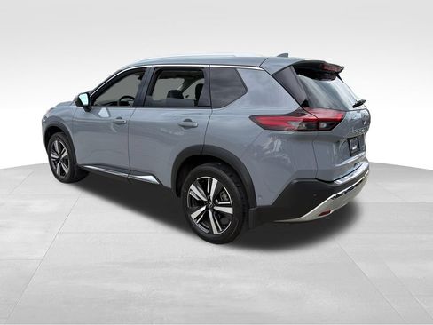 Certified 2023 Nissan Rogue Platinum w/ Platinum Premium Package FWD image 5