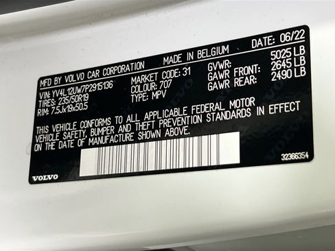 Used 2023 Volvo XC40 B5 Plus w/ Driver Assist Package image 32