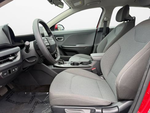Used 2025 Kia K4 FWD image 10