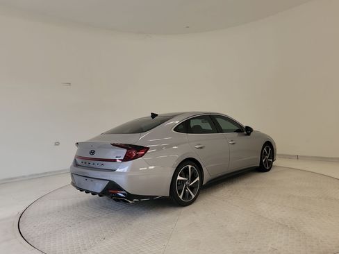 Used 2023 Hyundai Sonata SEL Plus FWD image 7
