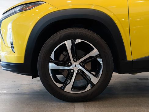 Used 2024 Chevrolet Trax RS w/ Driver Confidence Package FWD image 7