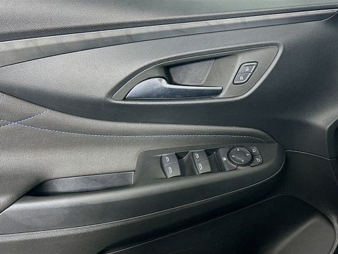 Used 2025 Buick Envista Sport Touring image 15