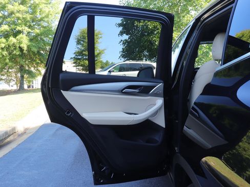 Used 2024 BMW X3 sDrive30i w/ Premium Package w/ZPA RWD image 13