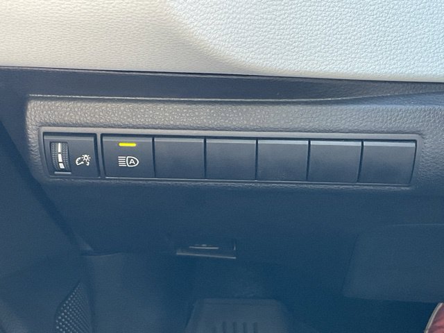 Used 2025 Toyota Corolla FX w/ Convenience Package FWD image 30