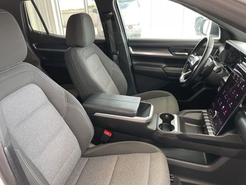 Used 2025 GMC Terrain Elevation AWD/4WD image 18