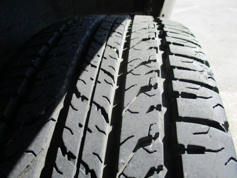 Used 2006 Chevrolet Express 1500 image 23