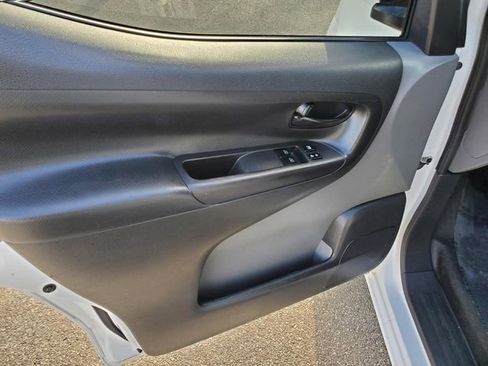 Used 2020 Nissan NV200 S FWD image 15