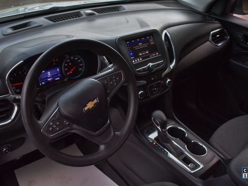 Used 2022 Chevrolet Equinox LT AWD/4WD image 17