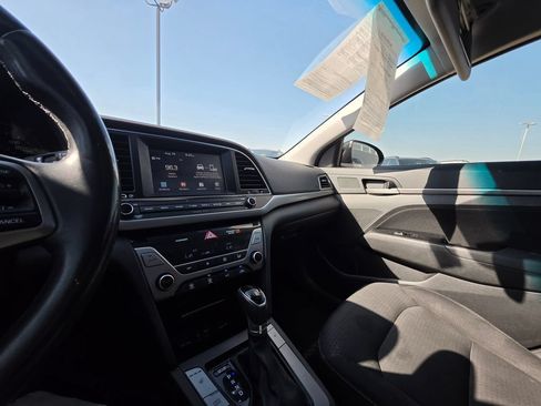 Used 2017 Hyundai Elantra Value Edition FWD image 13