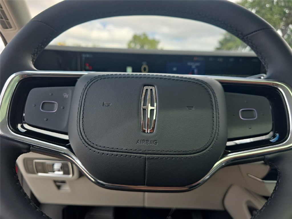 New 2026 Lincoln Nautilus Reserve AWD/4WD image 22
