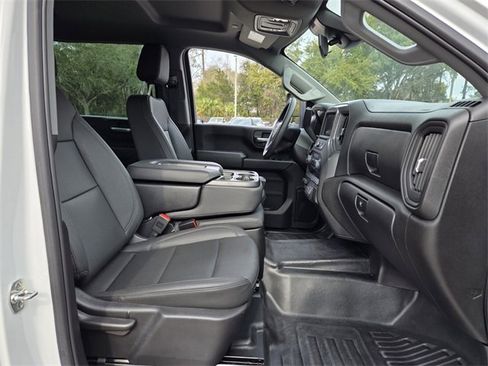 Used 2025 Chevrolet Silverado 2500 W/T image 23